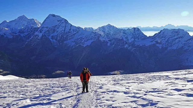 mera-peak