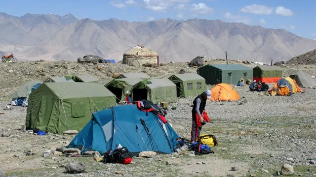 Muztagh Ata Basislager